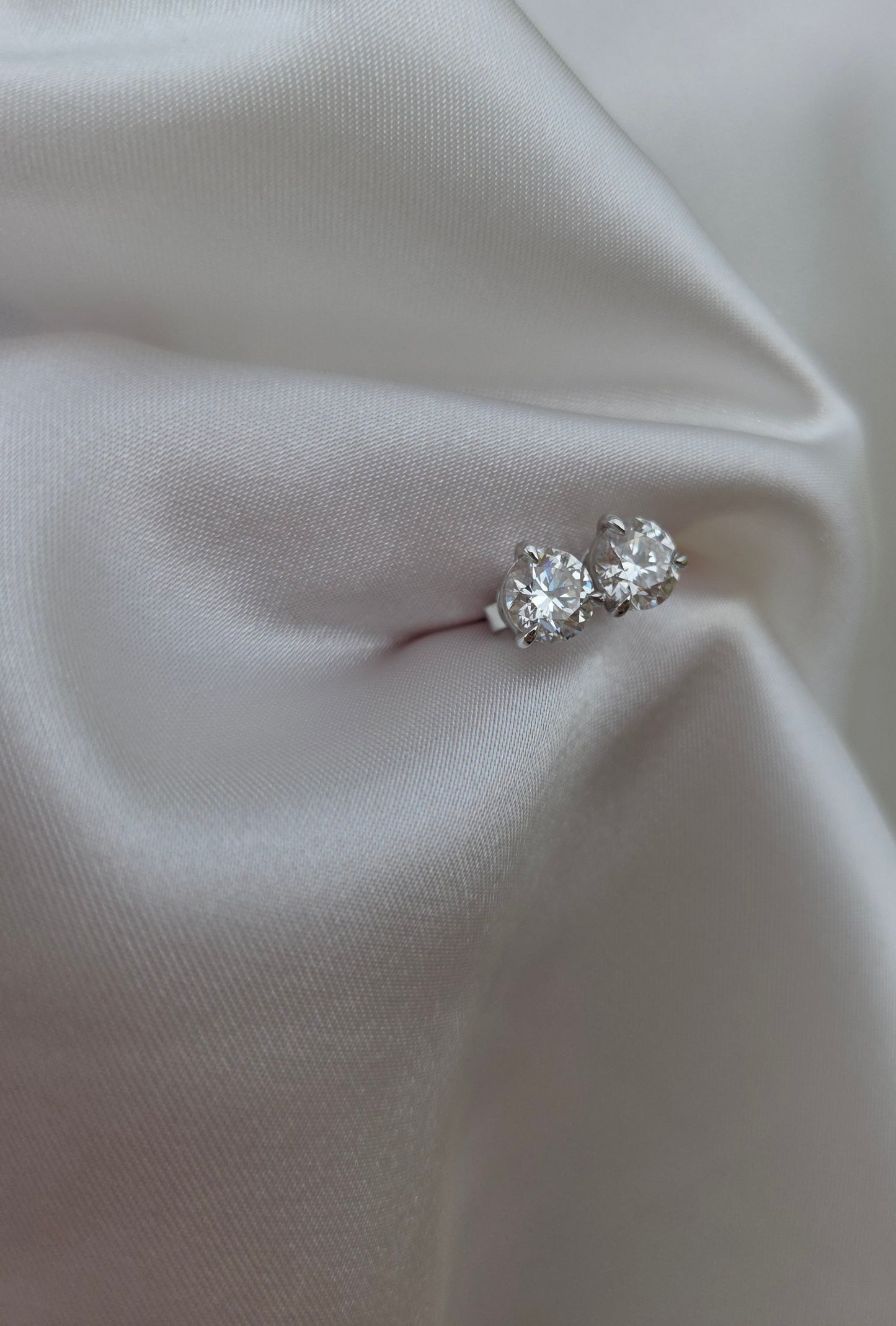 2.20cttw Diamond Studs