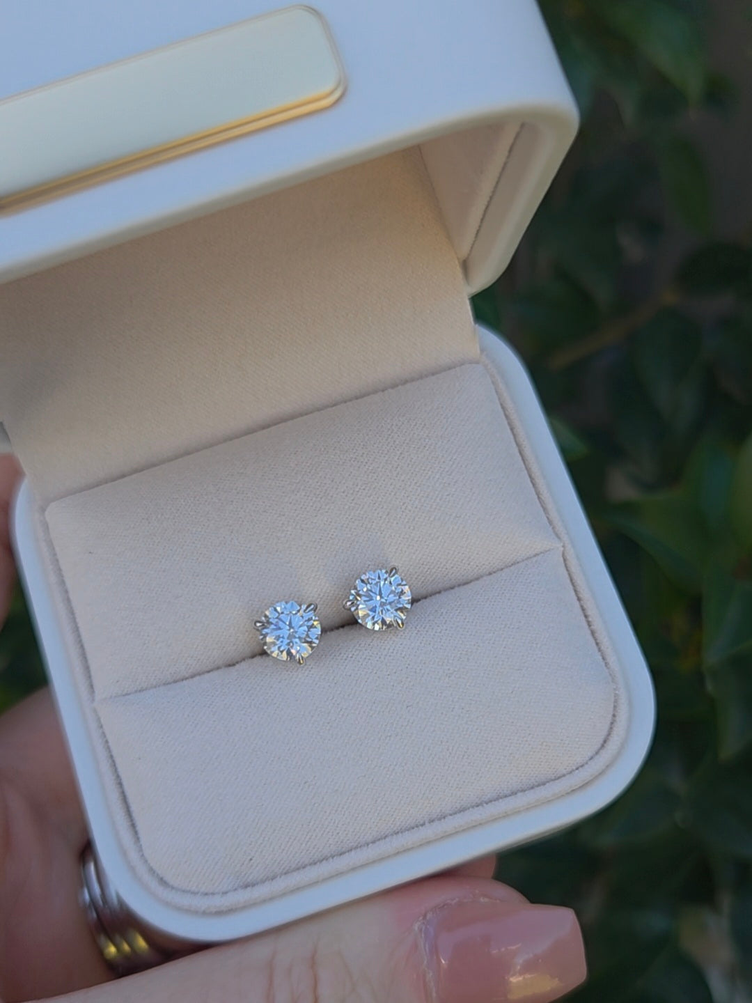 3 Claw Diamond Studs